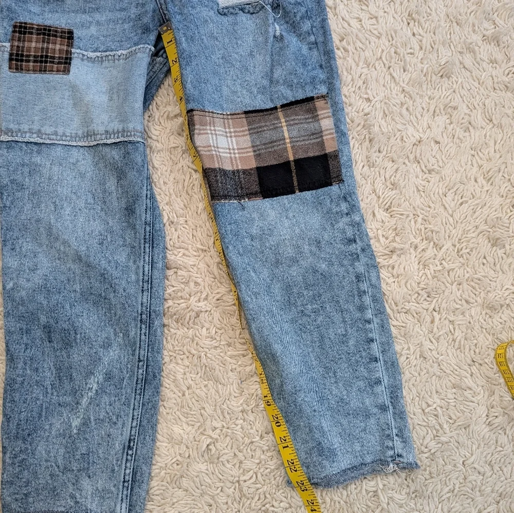 Hollister Ultra Highrise Mom Y2K Distressed Patchwork Jeans
